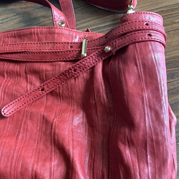 Used Monserrat De Lucca Red Leather Handbag - Picture 4 of 15